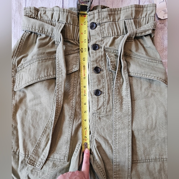 BDG Urban Outfitters Size Medium Umber Army Green Hi-Rise Paperbag Pants NWT - Picture 11 of 12